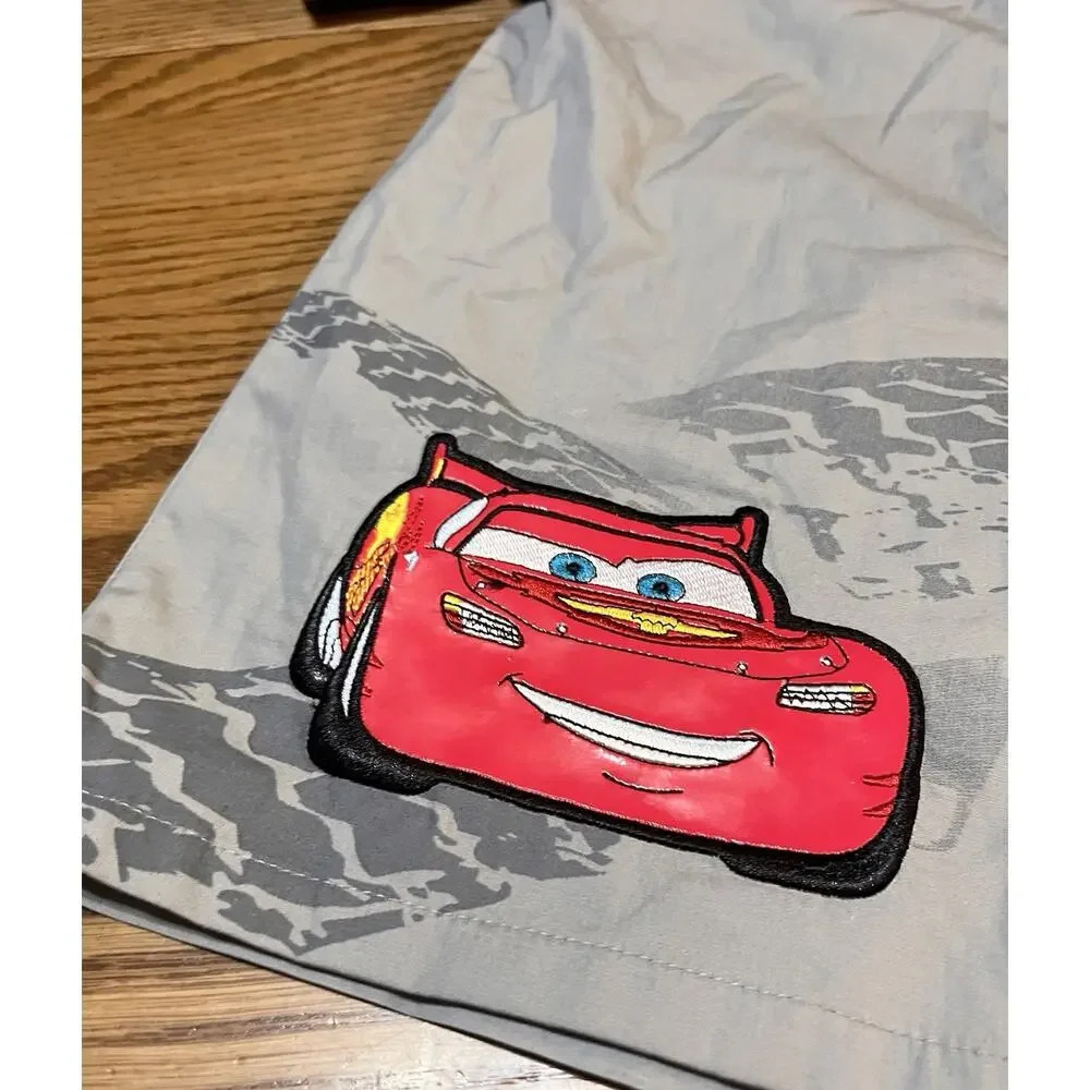 Boys Disney Store Cars Lightning McQueen Short Sleeve Button Shirt Sz 9 / 10